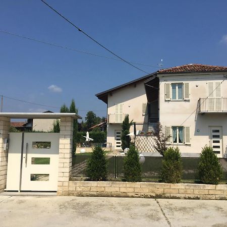 Home Holiday "Da Mamma" Alba  Luaran gambar